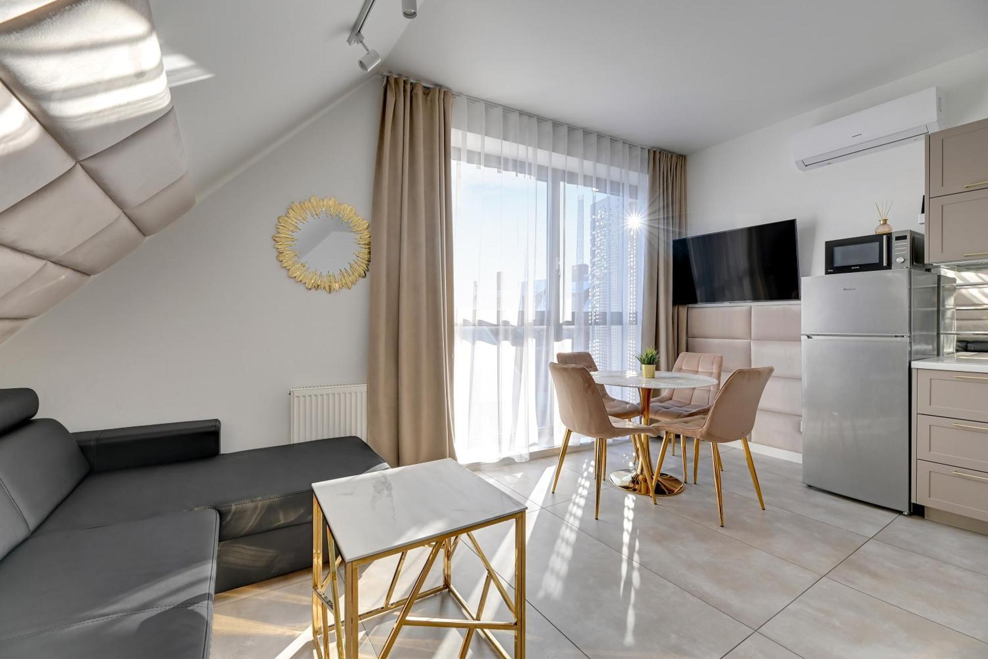 Apartment Granaria Prime Location By The River Gdansk