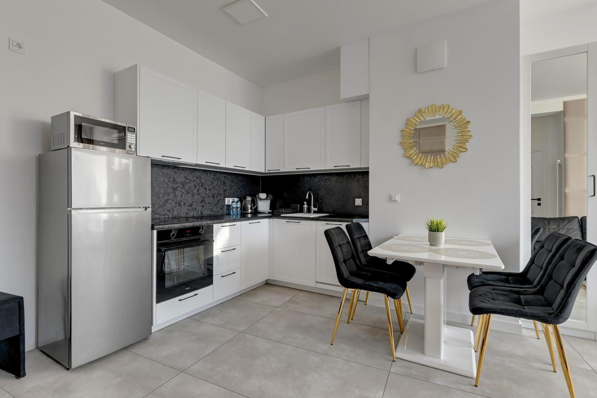 Granaria Prime Location By The River Gdansk