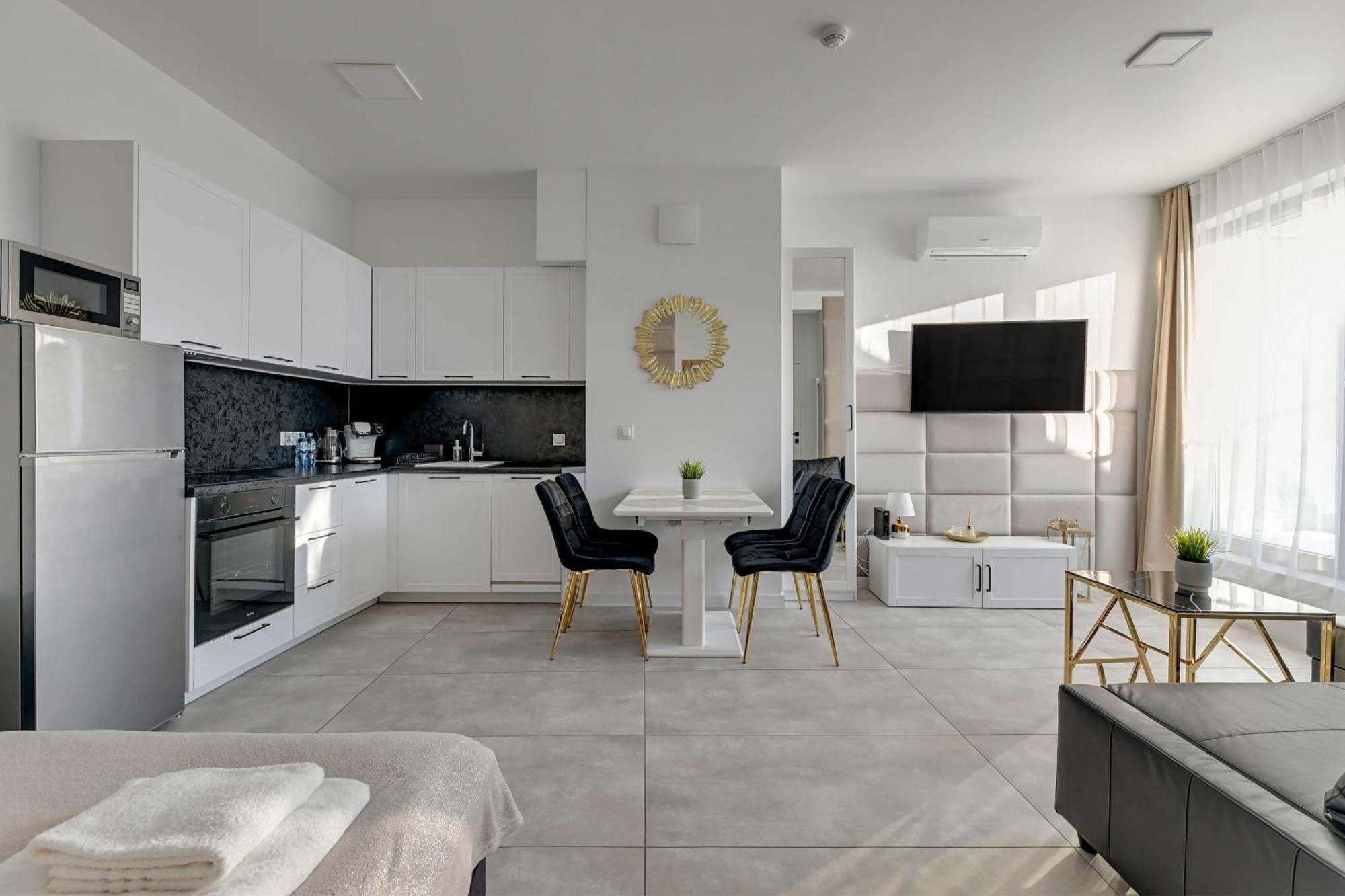 Apartment Granaria Prime Location By The River Gdansk